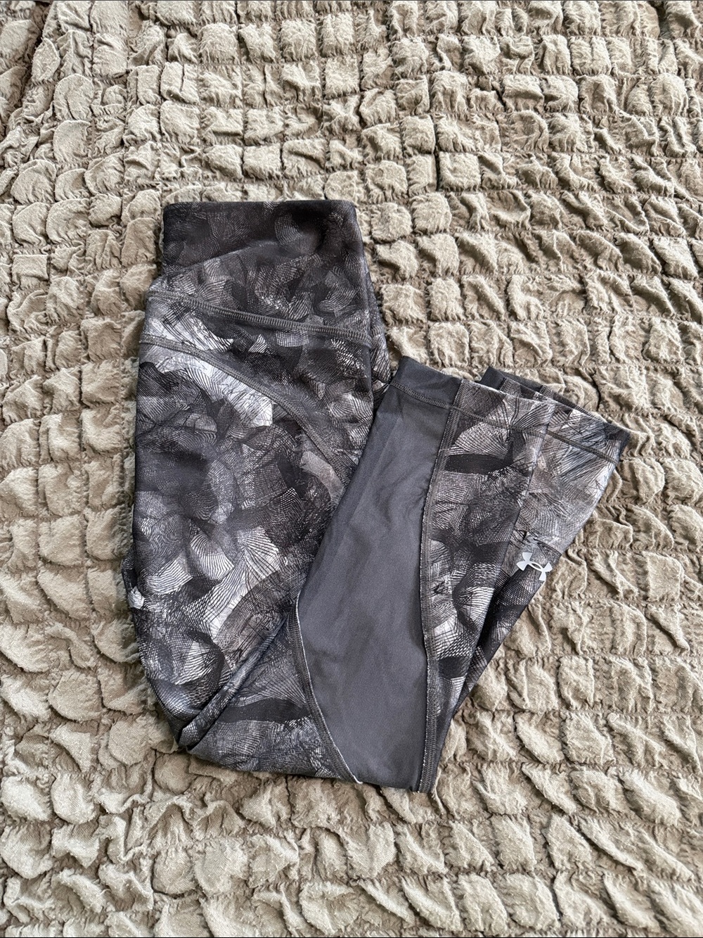 Under Armour Black & Gray Printed Performance Leggings